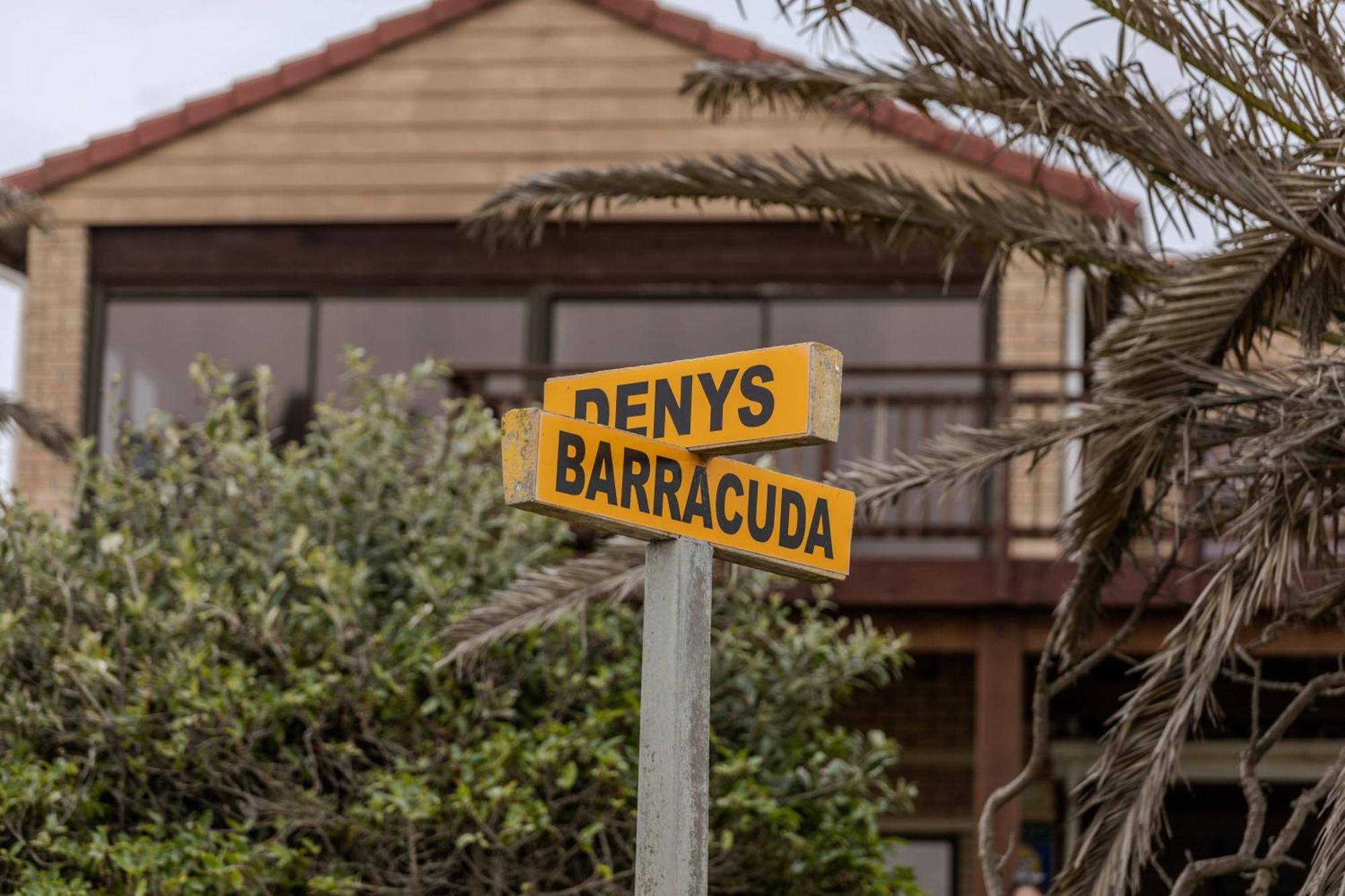 Barracuda Lodge Paradise Beach Exterior photo