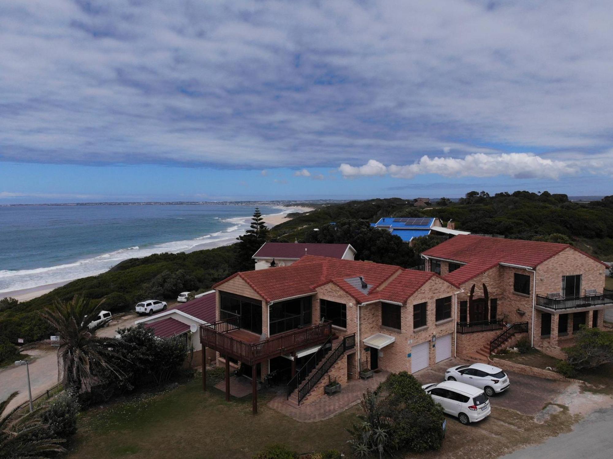 Barracuda Lodge Paradise Beach Exterior photo